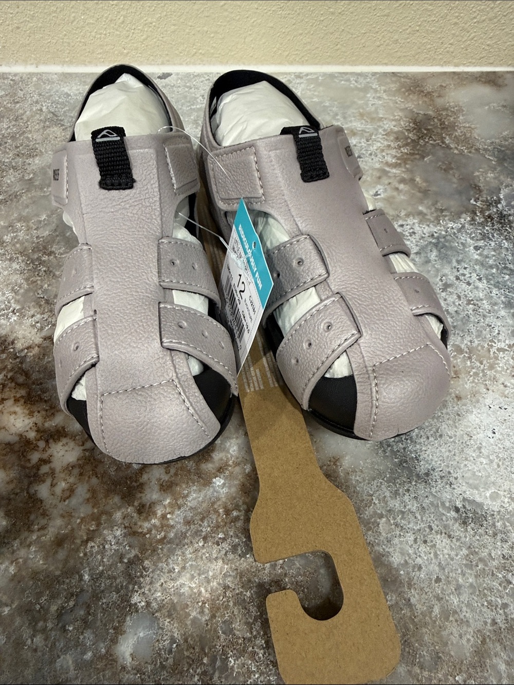 Reef Kids Closed-Toe Sandals in Light Gray and Black